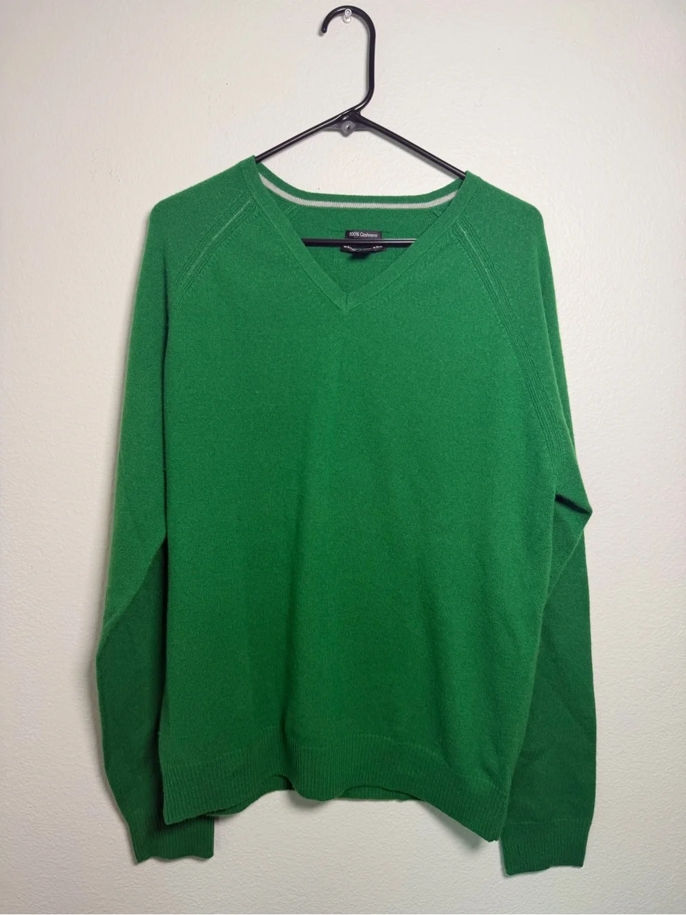 Club Monaco 100% cashmere
