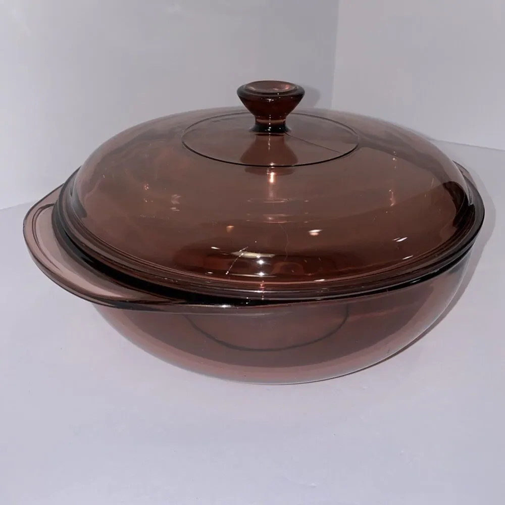 Pyrex vintage cranberry