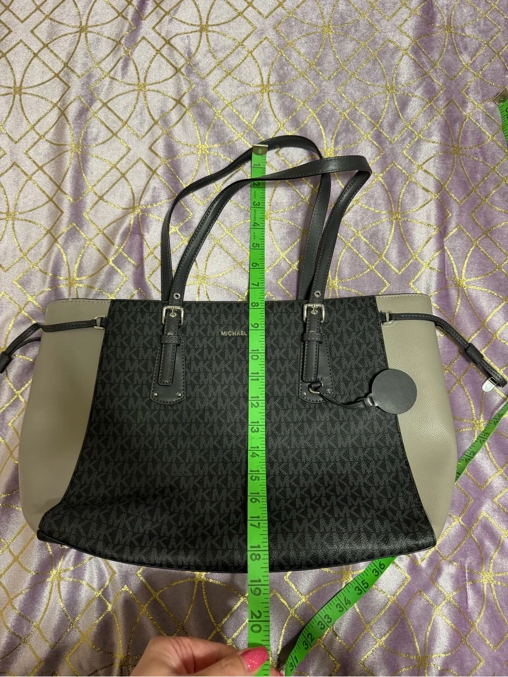 Michael Kors classic michael