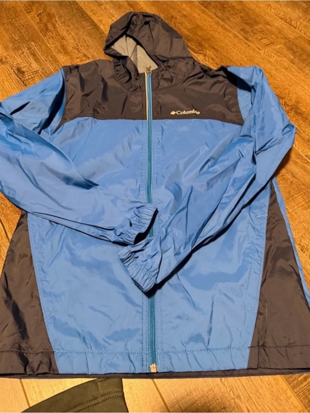 Columbia boys  Blue and Black Lightweight Windbreaker Jacket