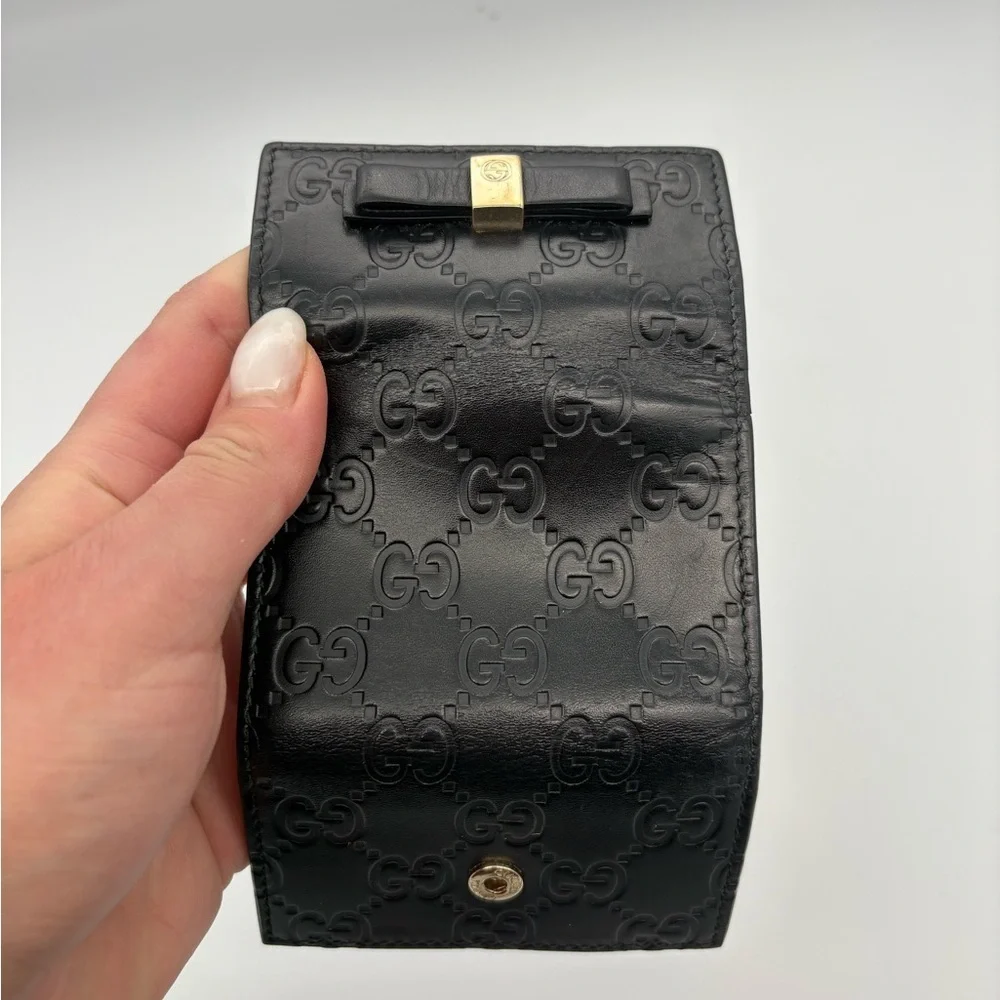 Gucci sleek black