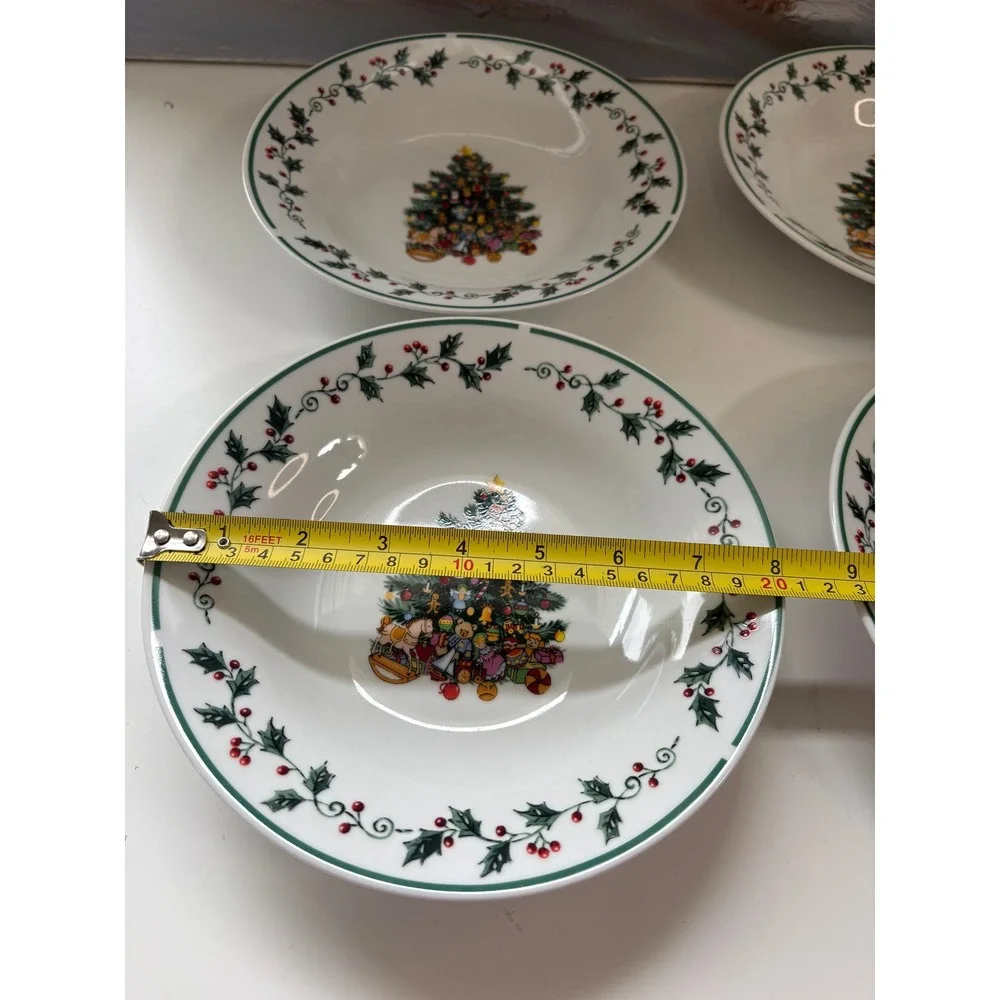 GIBSON Tree Trimmings Soup Bowl Set of 4 MINT