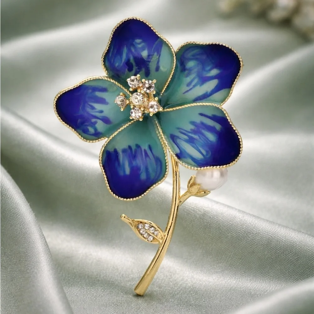 Anthropologie charming floral