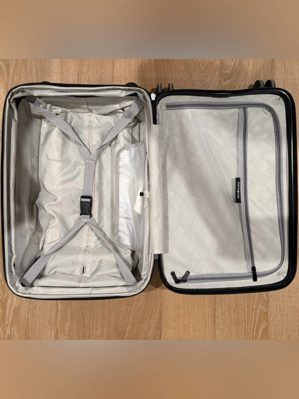 Samsonite never used