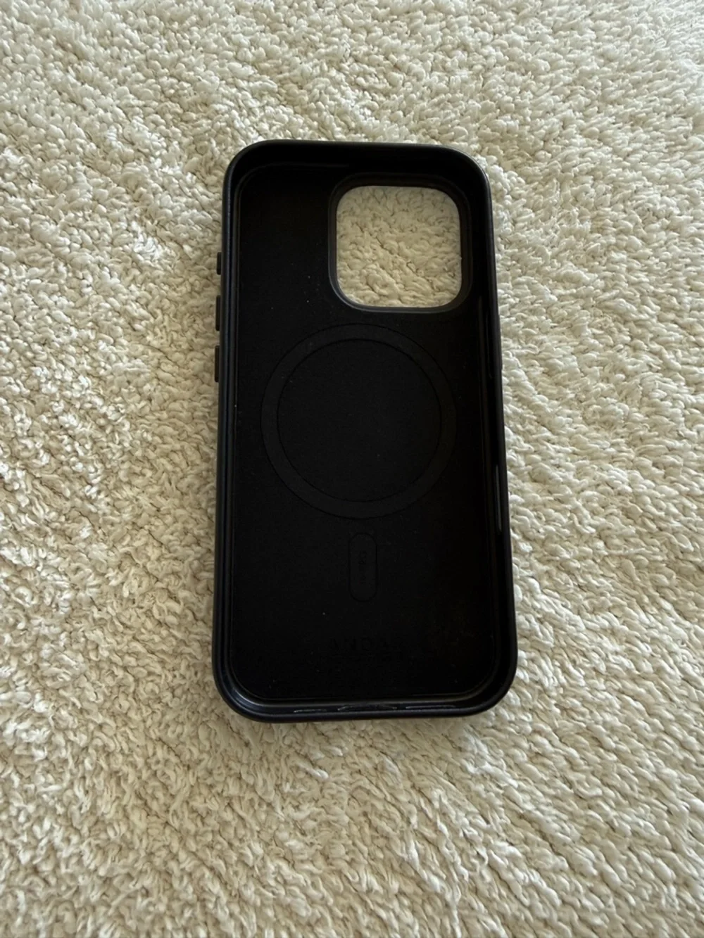 Andar sleek black