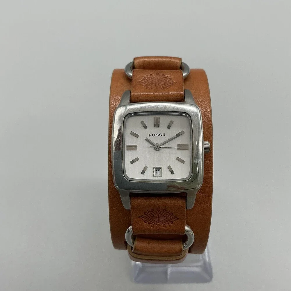 Fossil no analog style