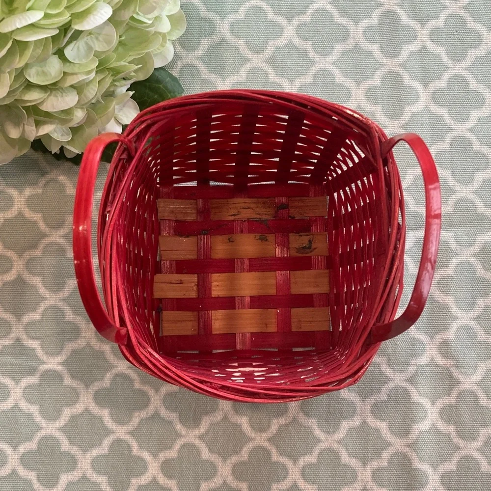 Basket Everything vintage minimal