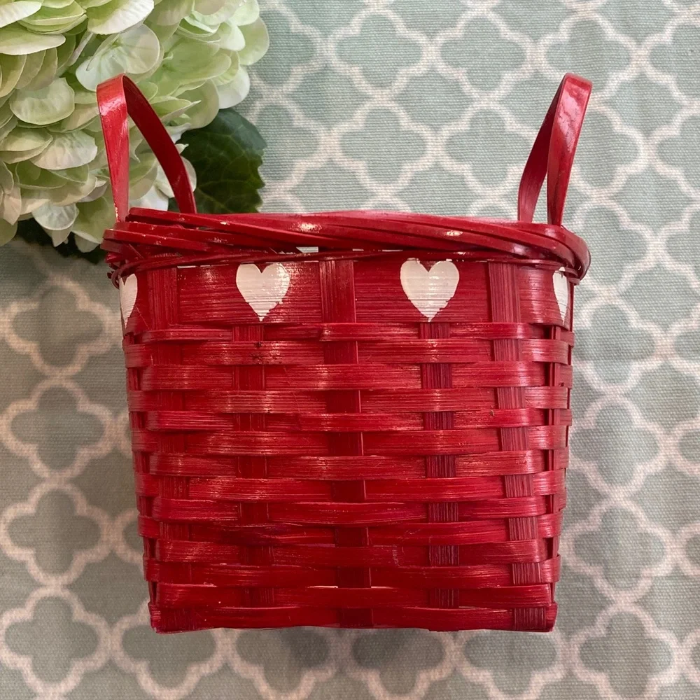 Basket Everything vintage minimal
