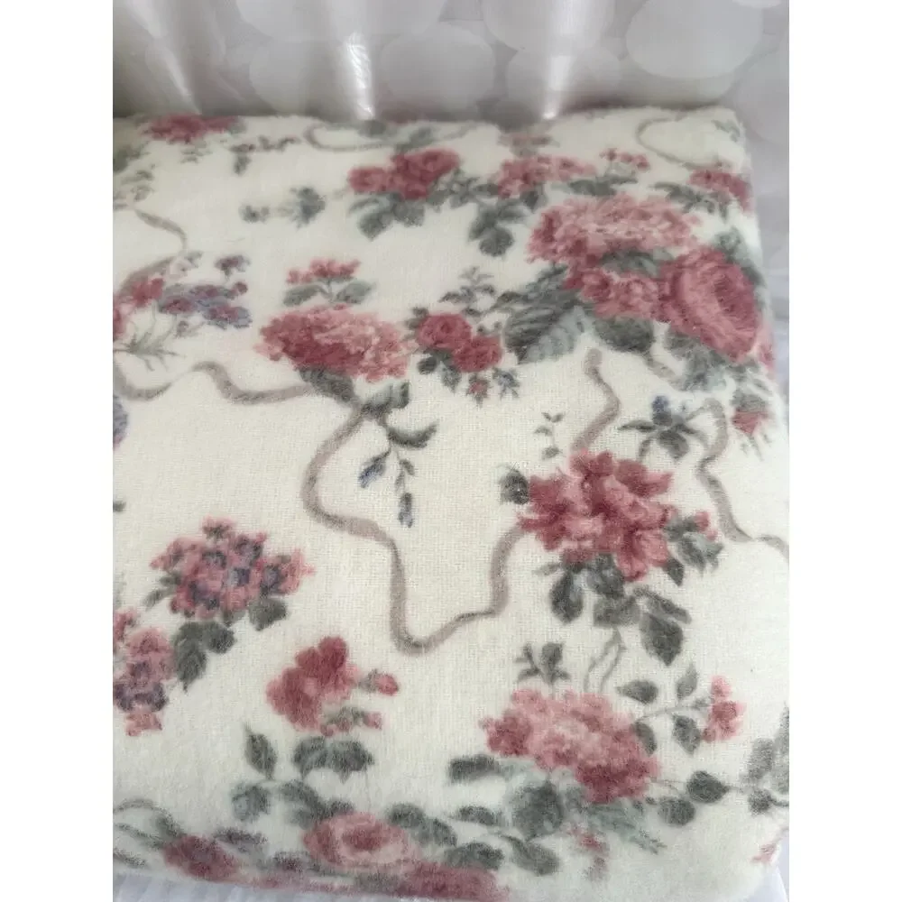 Country Cottage pattern nice