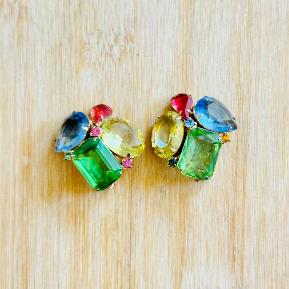 VTG Pastel Matching Set Brooch Pin Earrings Necklace Rhinestone Colorful 50s