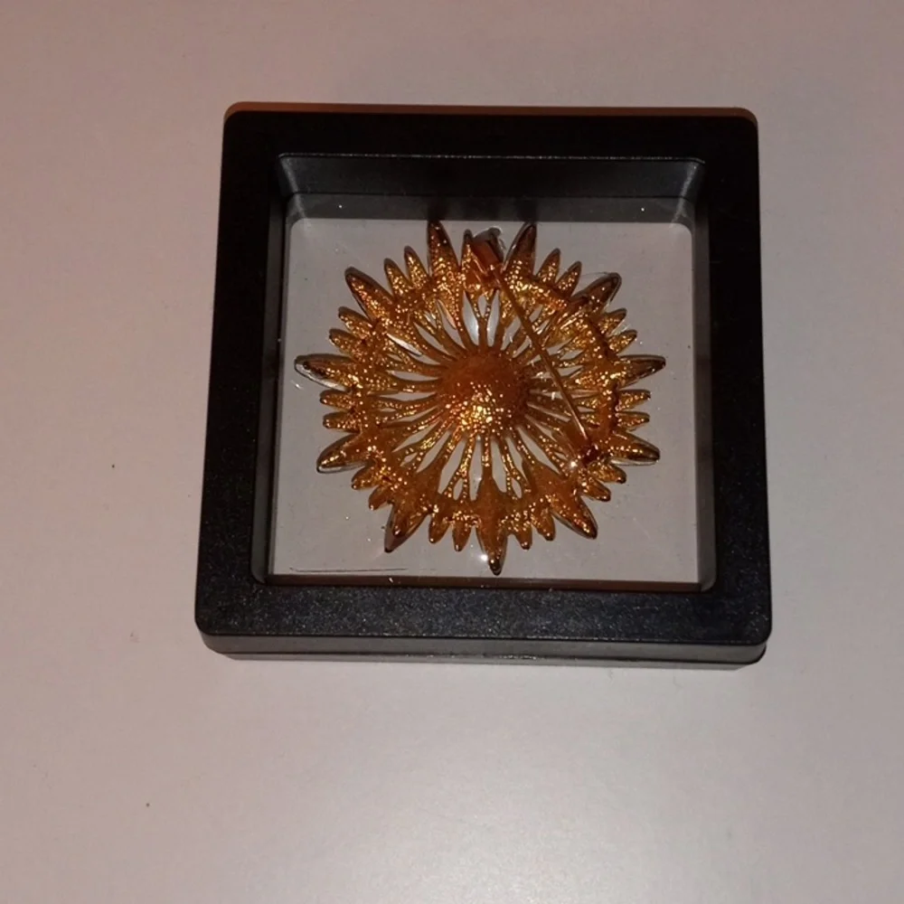 N/A crystal floral tone