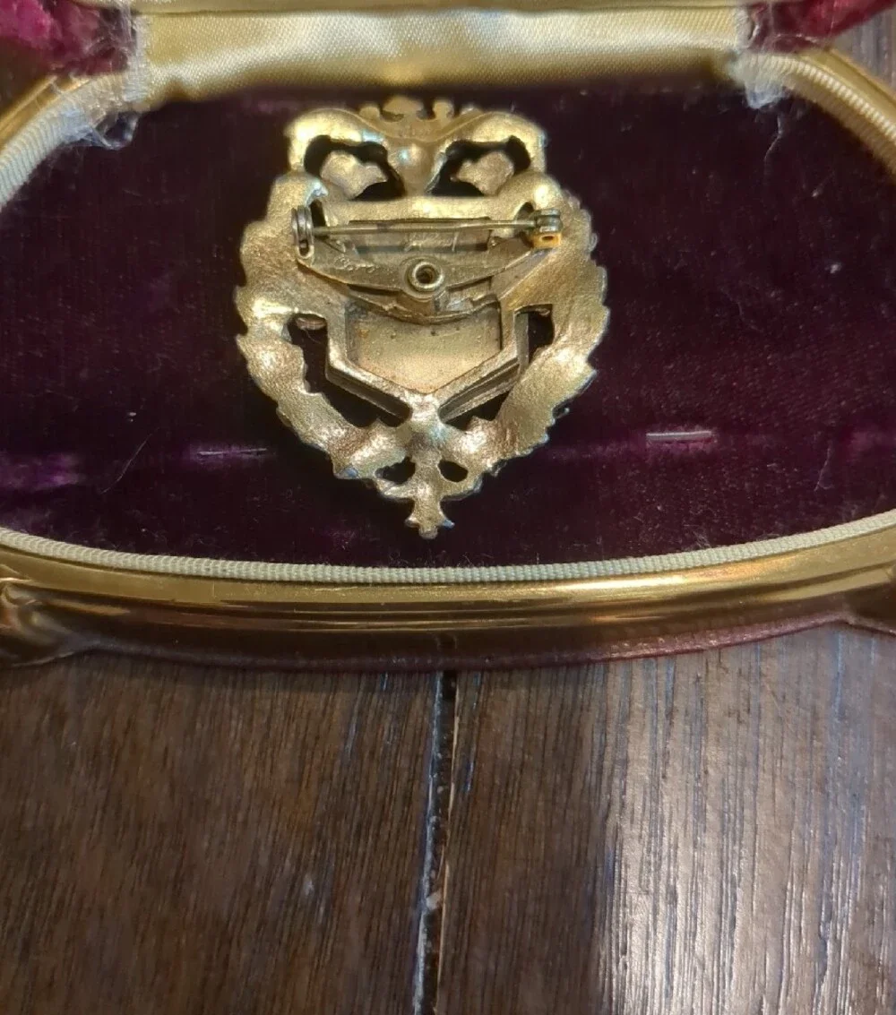 Coro laurel ornate tone