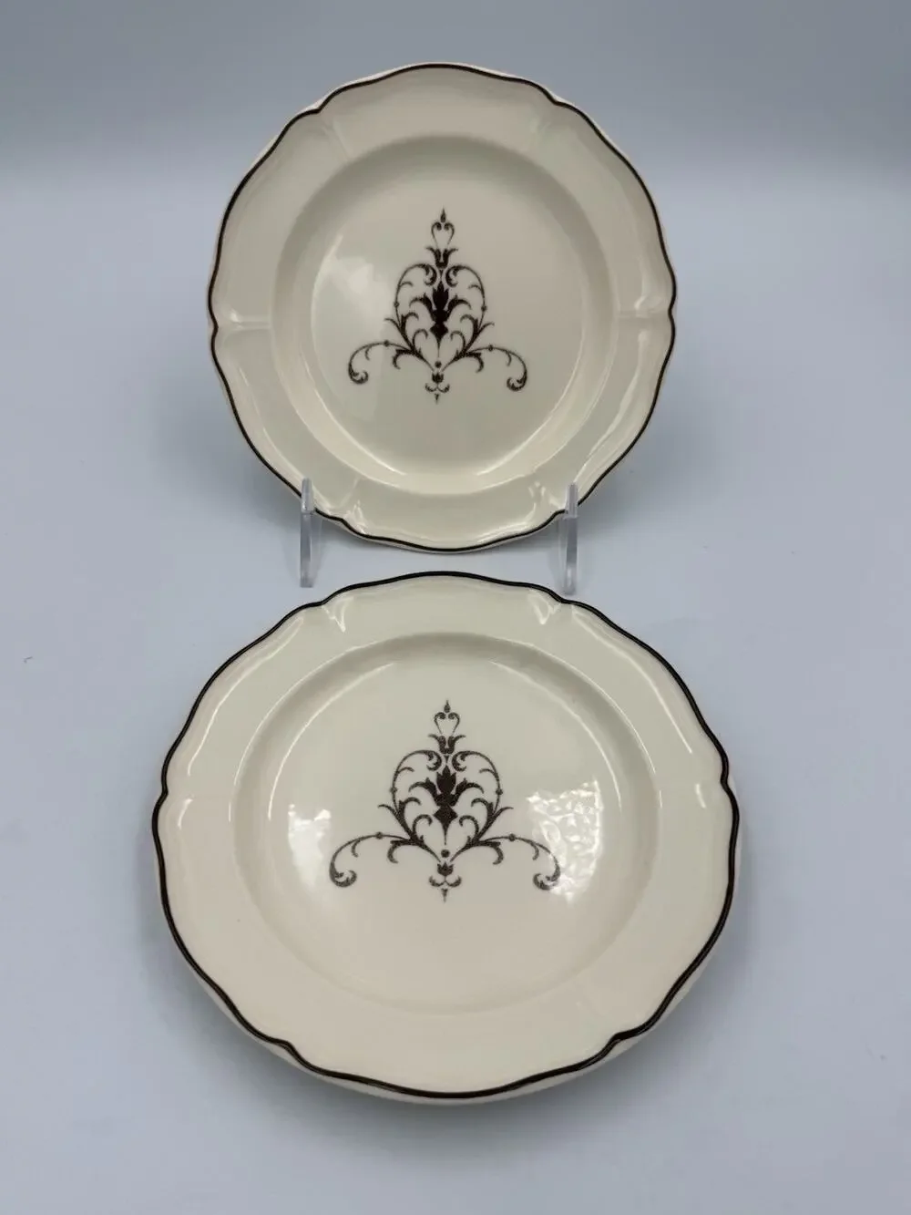 Wedgwood Queen Ware Queen Filigree 6.5” Bread and Butter Plates Set of 2