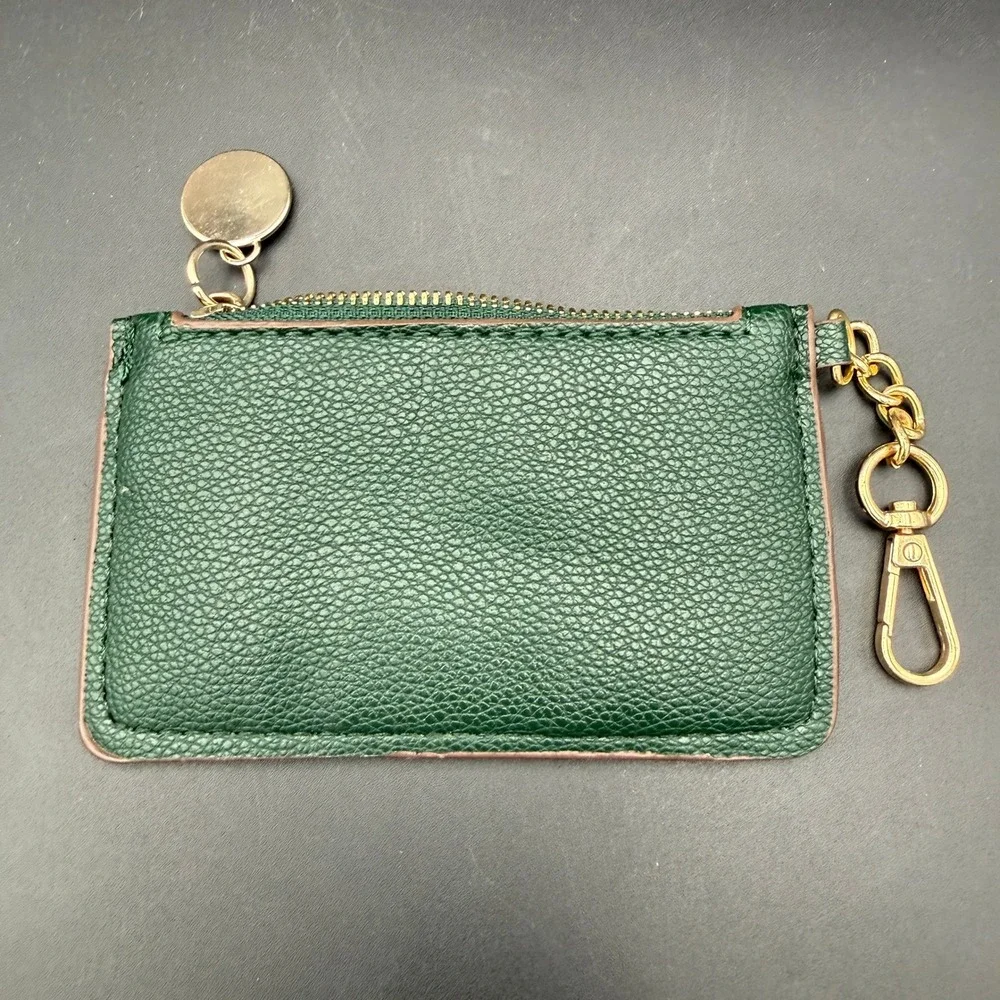 Anne Klein Forest Green Pebbled Card Case Wallet Keychain Gold Lion Medallion