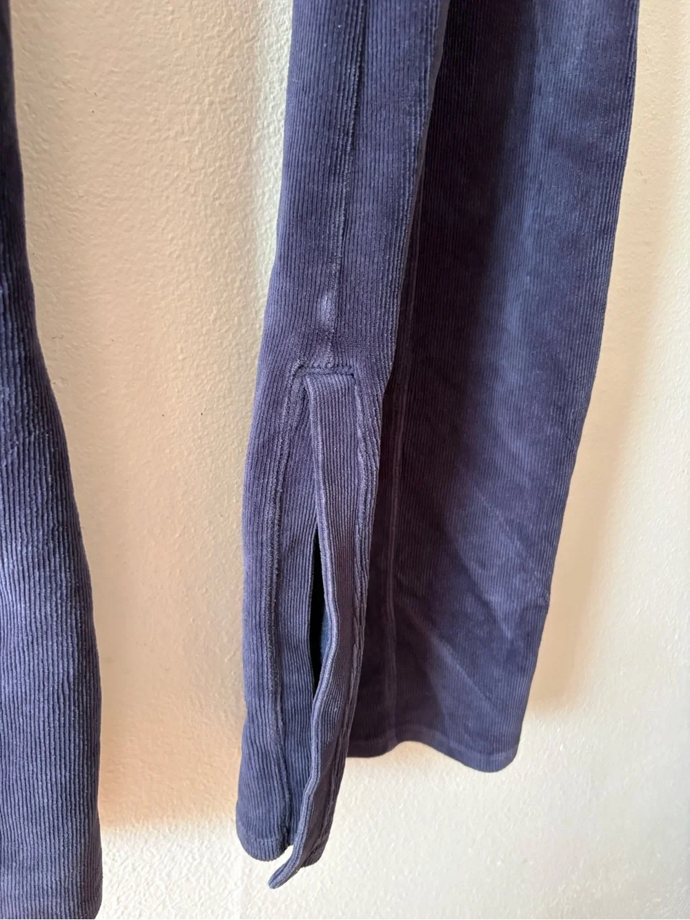 ALO Yoga soft corduroy