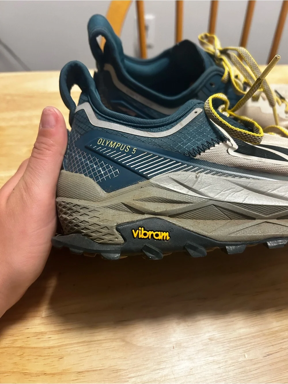 Altra olympus left trail