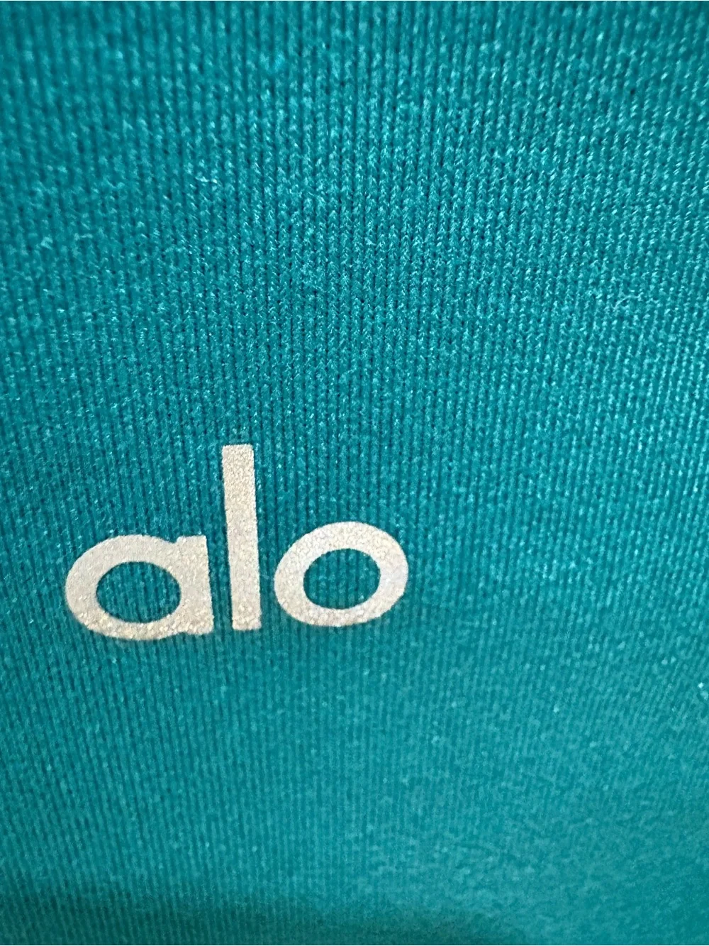 ALO Yoga elevate your