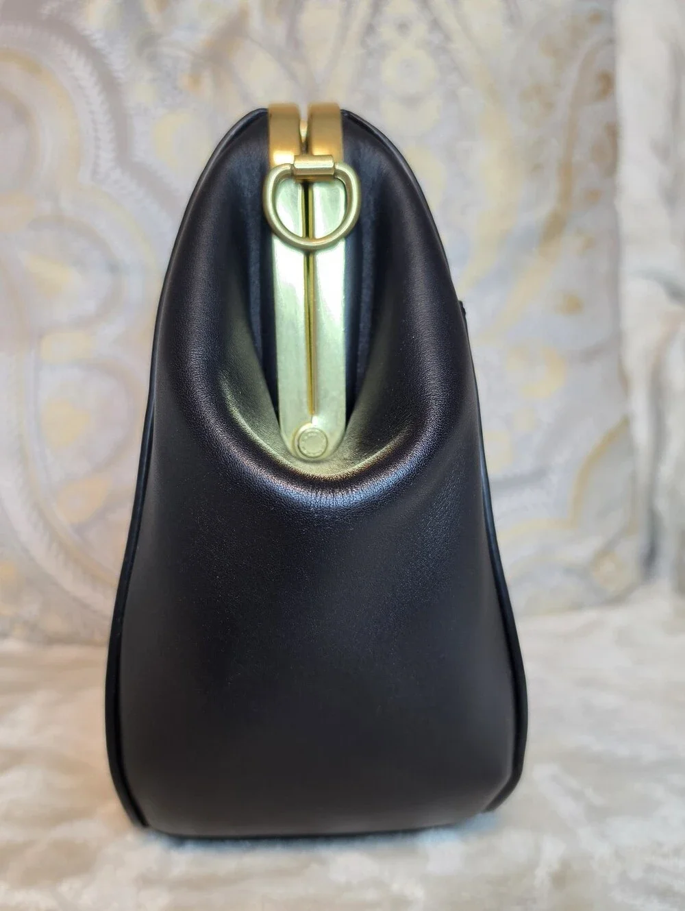 COACH FRAME SADDLE BAG 68135