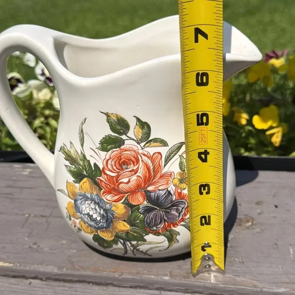 Mccoy pottery has