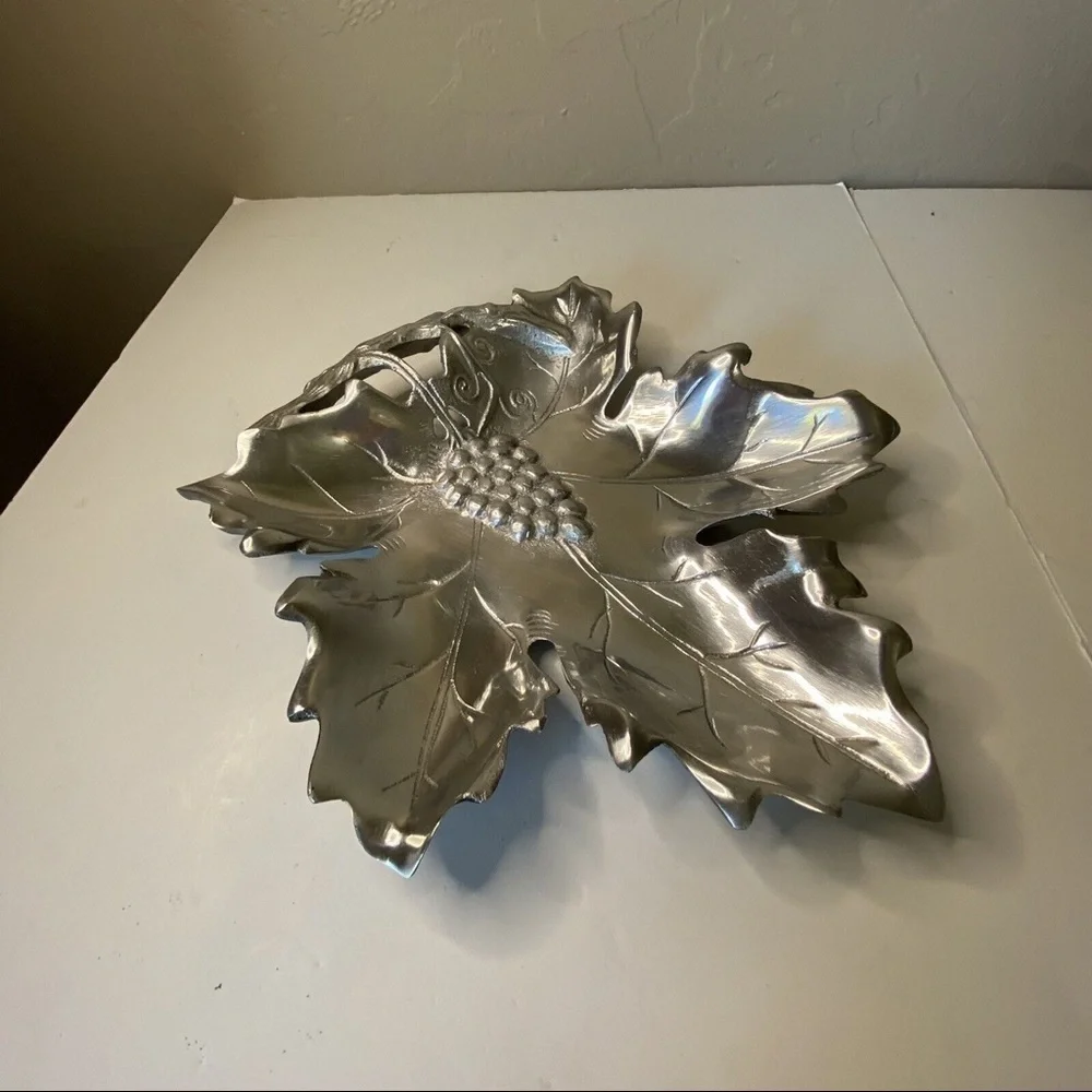 N/A grape leaf