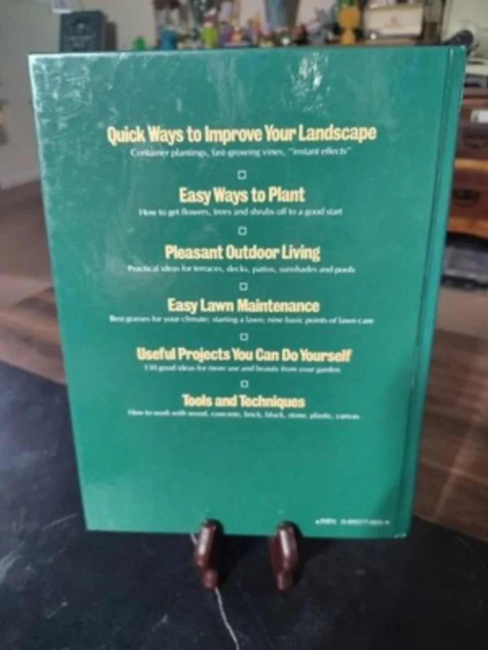 Readers Digest Practical Guide to Home Landscaping PB