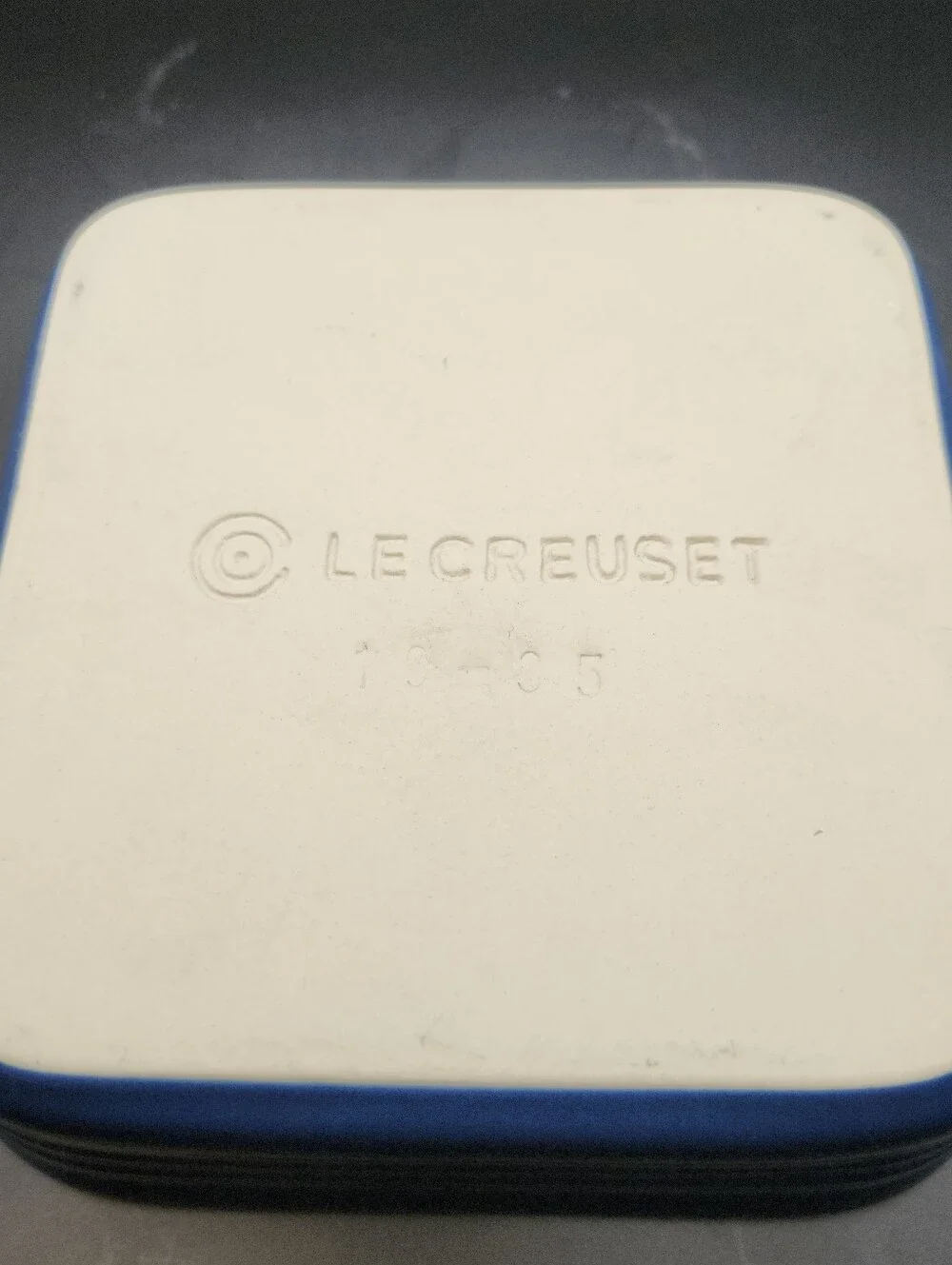 Le Creuset lustrous weighs
