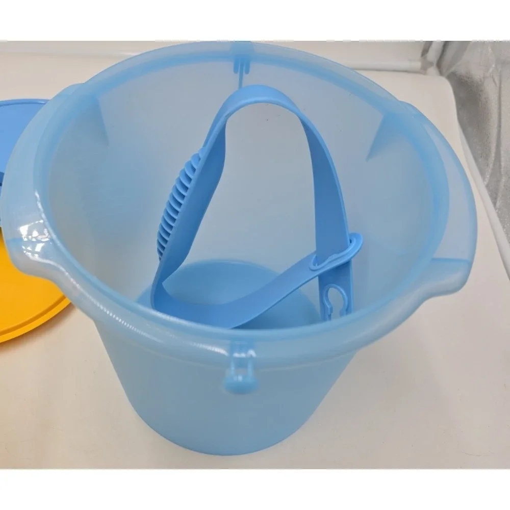 Tupperware product set