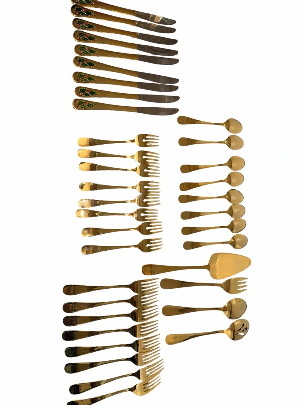 Hollyberry flatware 32 piece set and 4 serving utensils