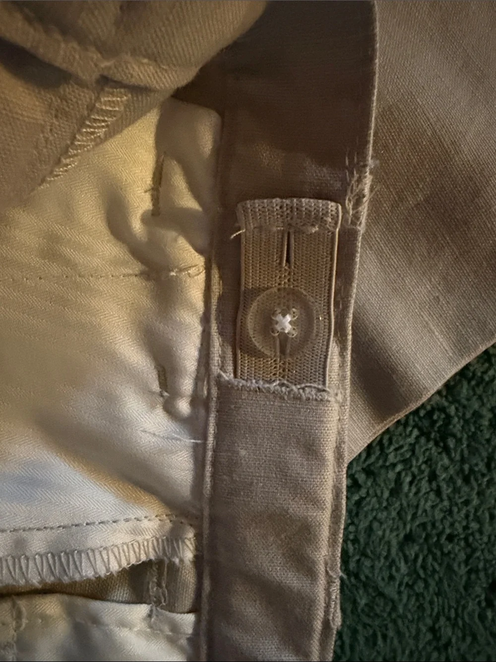 Kenneth Cole Reaction welt button casual