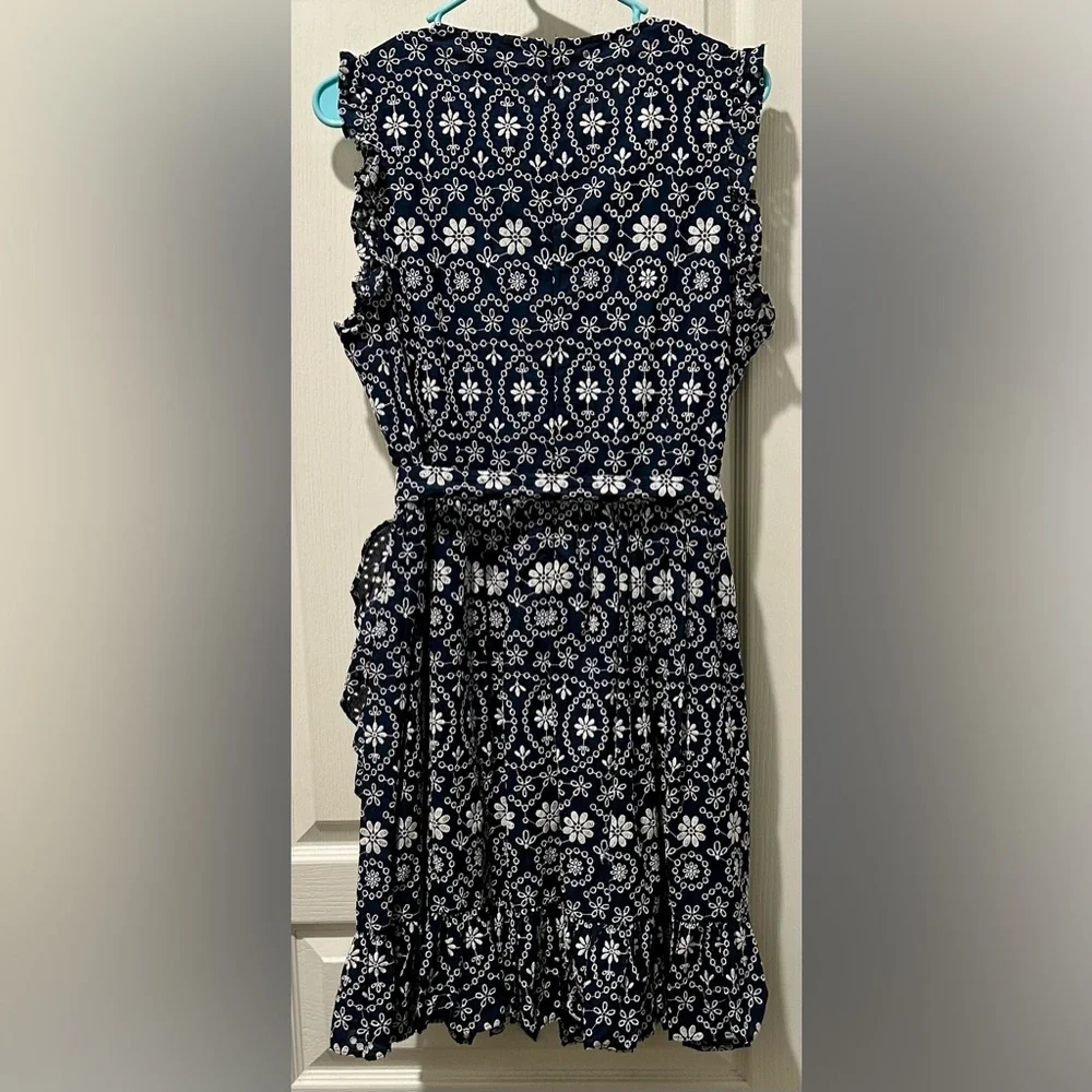 Kate Spade New York Sleeveless Shore Thing Eyelet Dress in Rich Navy/Fresh White