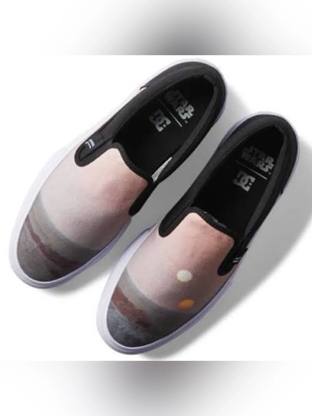 Star Wars x DC 9 Manual Slip-on Shoes Mandalorian Collection Skate Canvas Tan