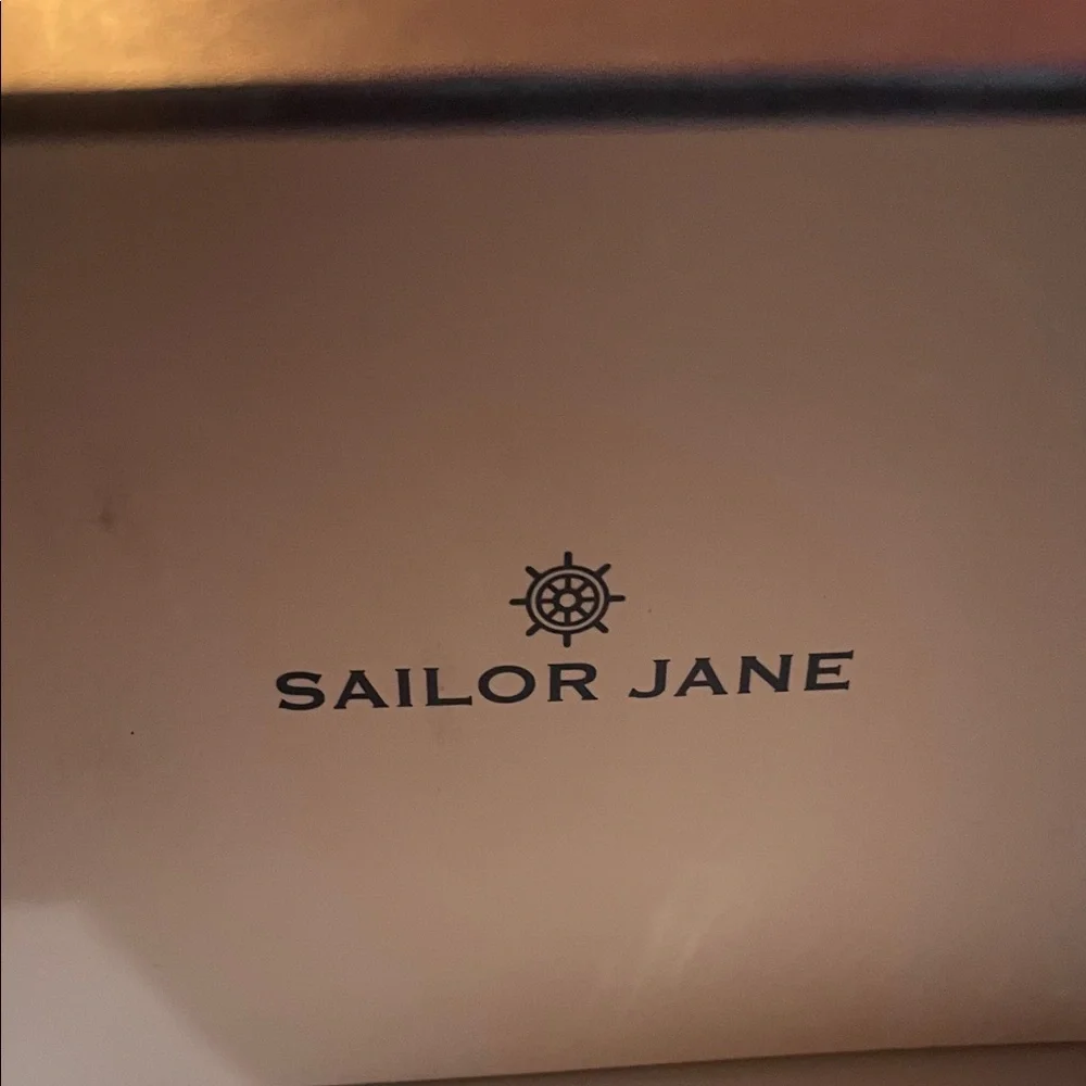 Sailor Jane - NWOT - Silver Watch and Necklace Set