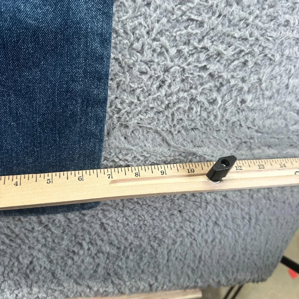 Levis before purchasing