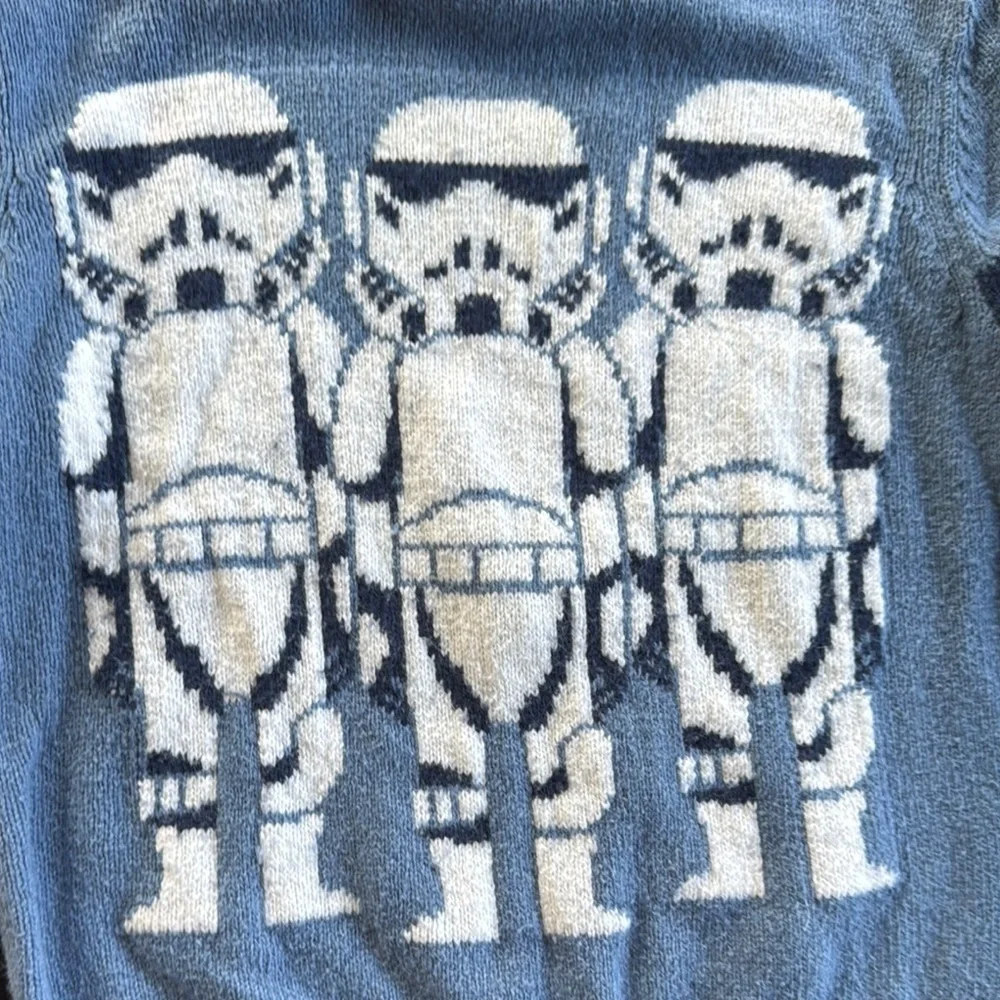 GAP Blue and White Sweater with Playful Stripes