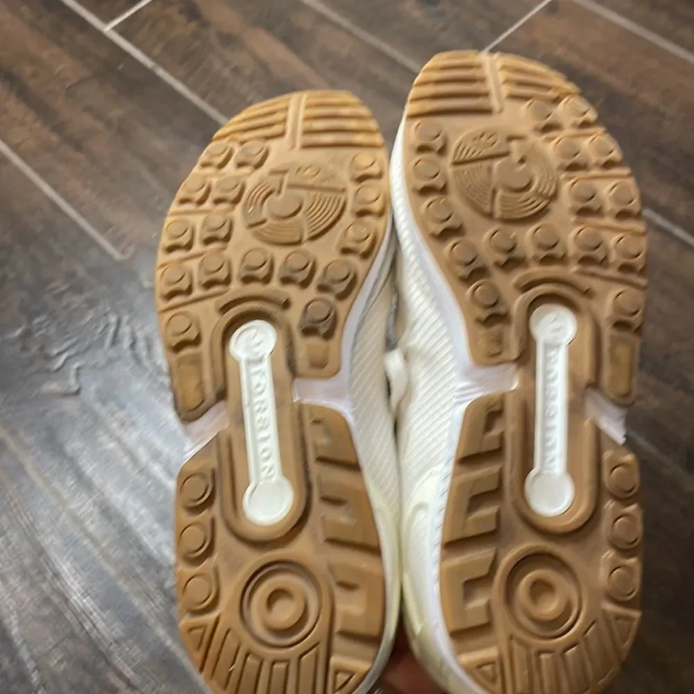 👟 Men’s White Adidas ZX Flux - Size 11 - Great Used Condition