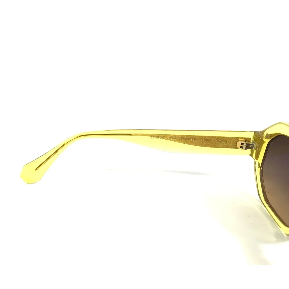 GiGi brand new