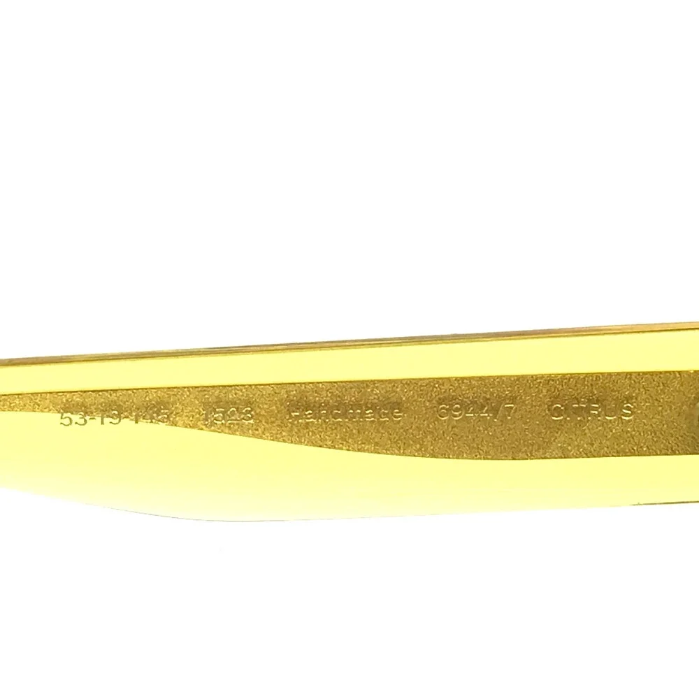 GiGi brand new