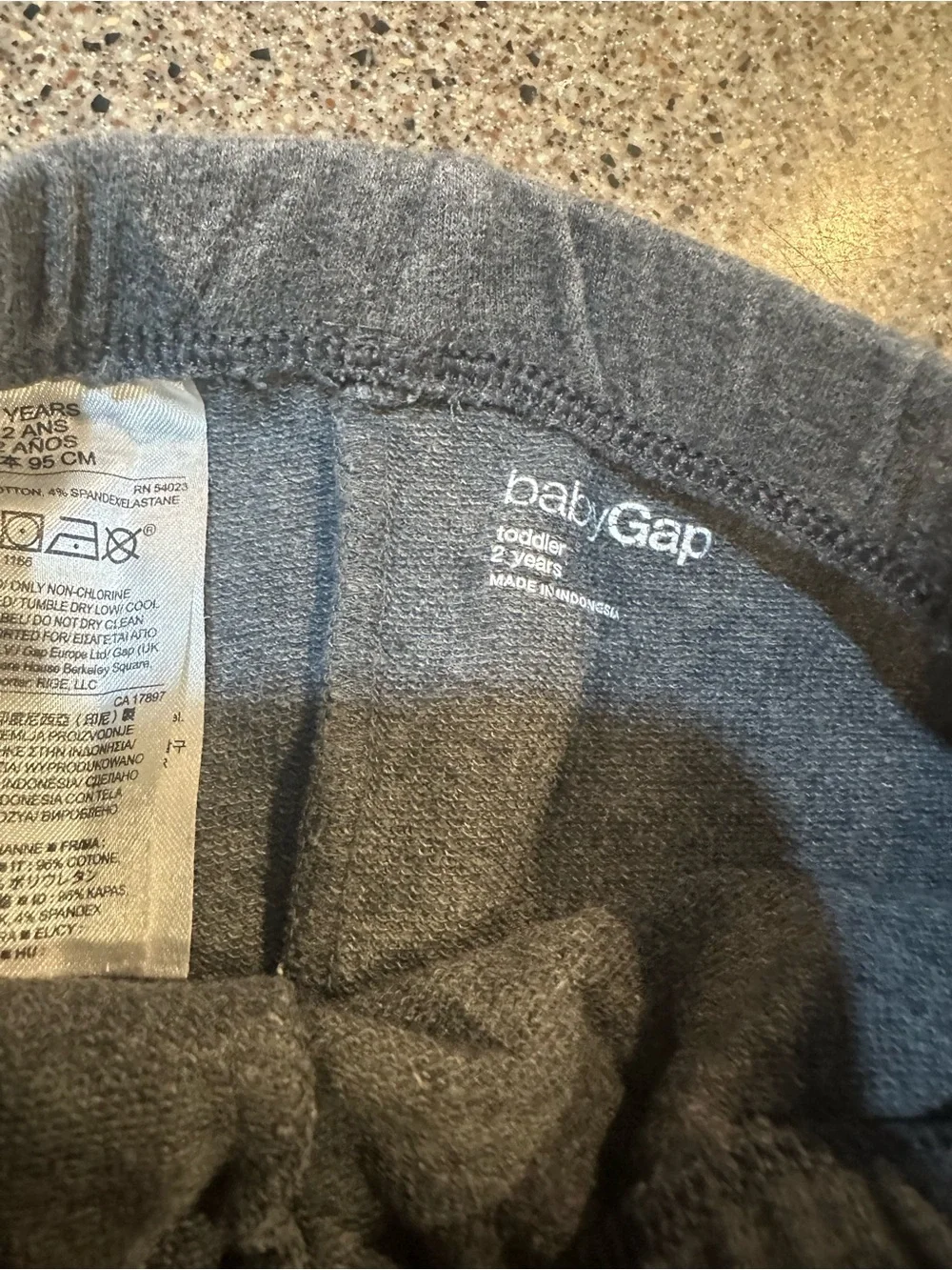 GAP comfortable gray