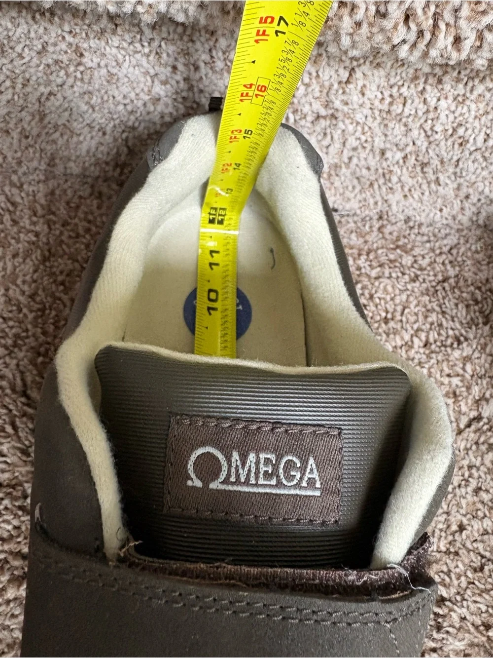 Omega Men’s Athletic Hook-and-Loop Sneakers in Dark Gray and Cream .