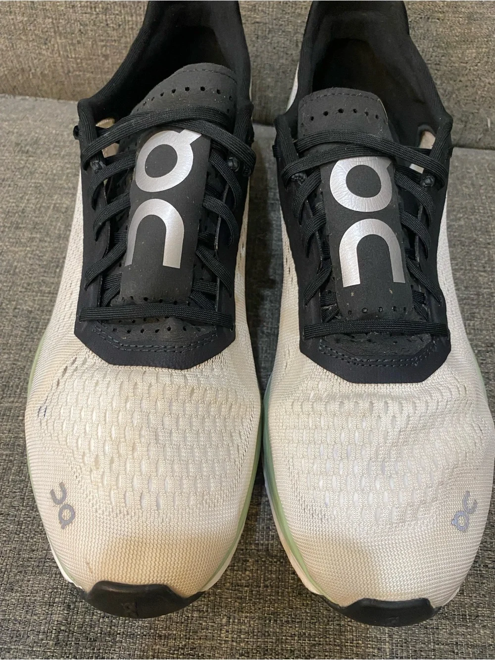On Running running athletic