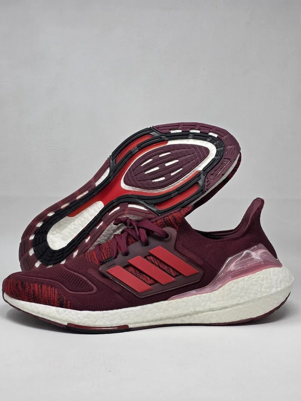 Adidas UltraBoost 22 Burgundy Running Shoes Men's Size 15 HQ2094 Pre-owned
