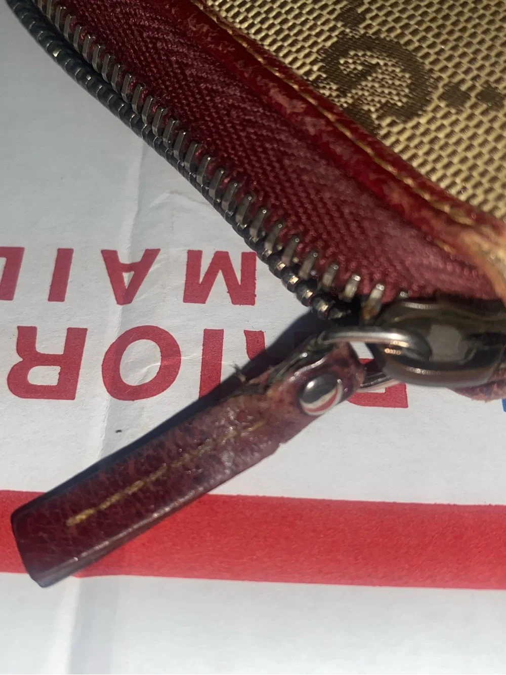 Gucci Beige/Brown GG Supreme Zip-Around Wallet