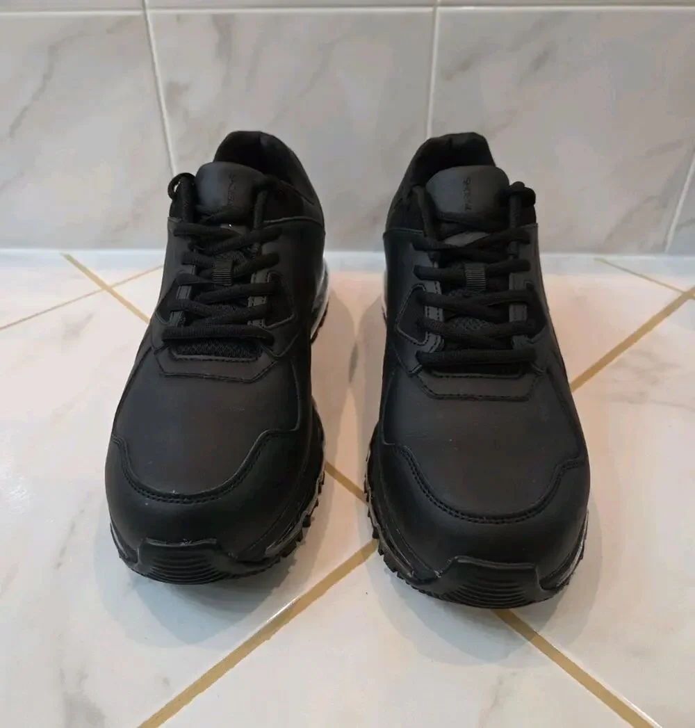 Shoes For Crews - Geo Athletic Shoes -Men's Black, Size 10.5