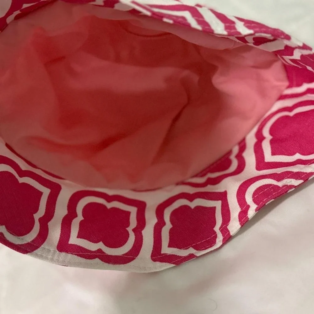 N/A pink white