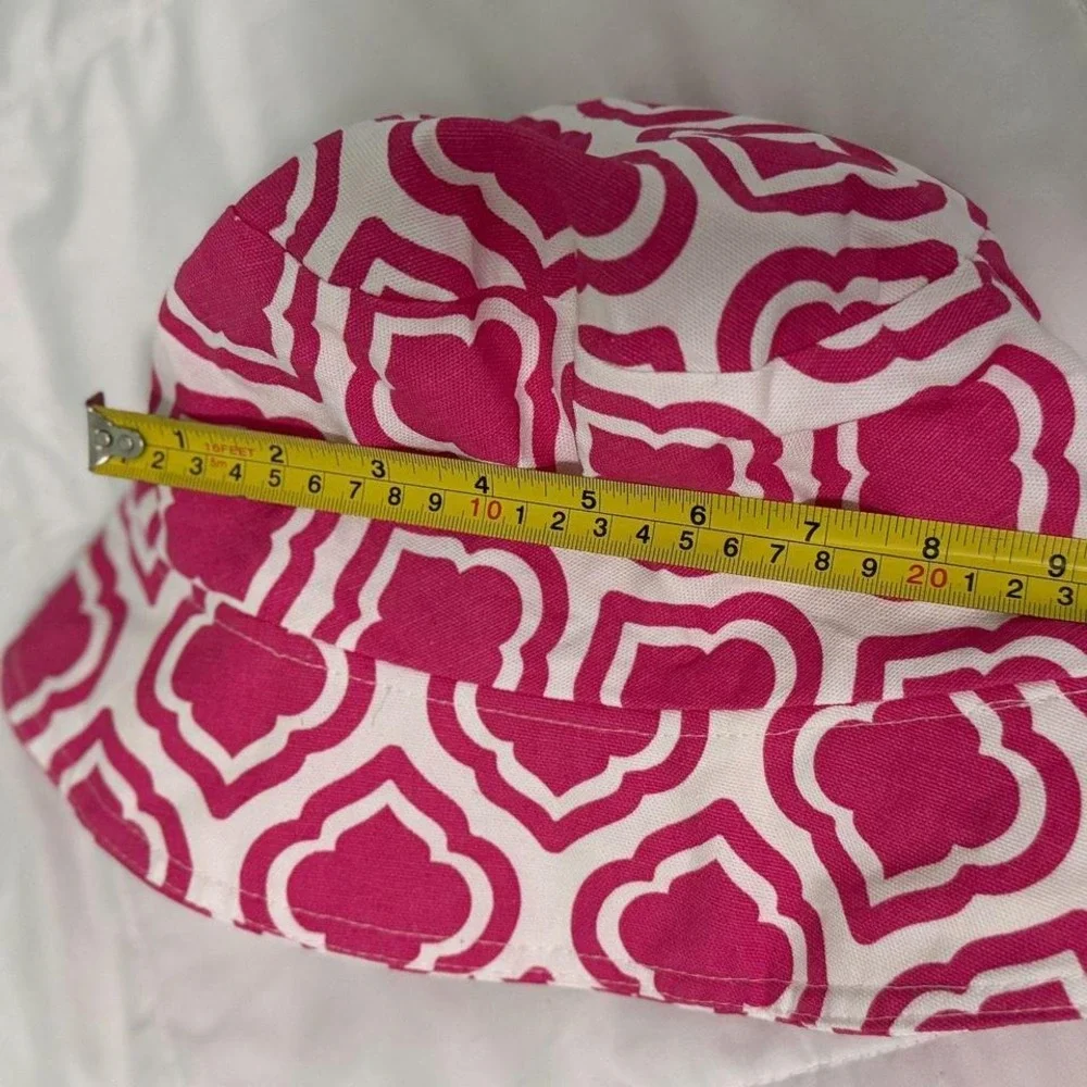 N/A pink white