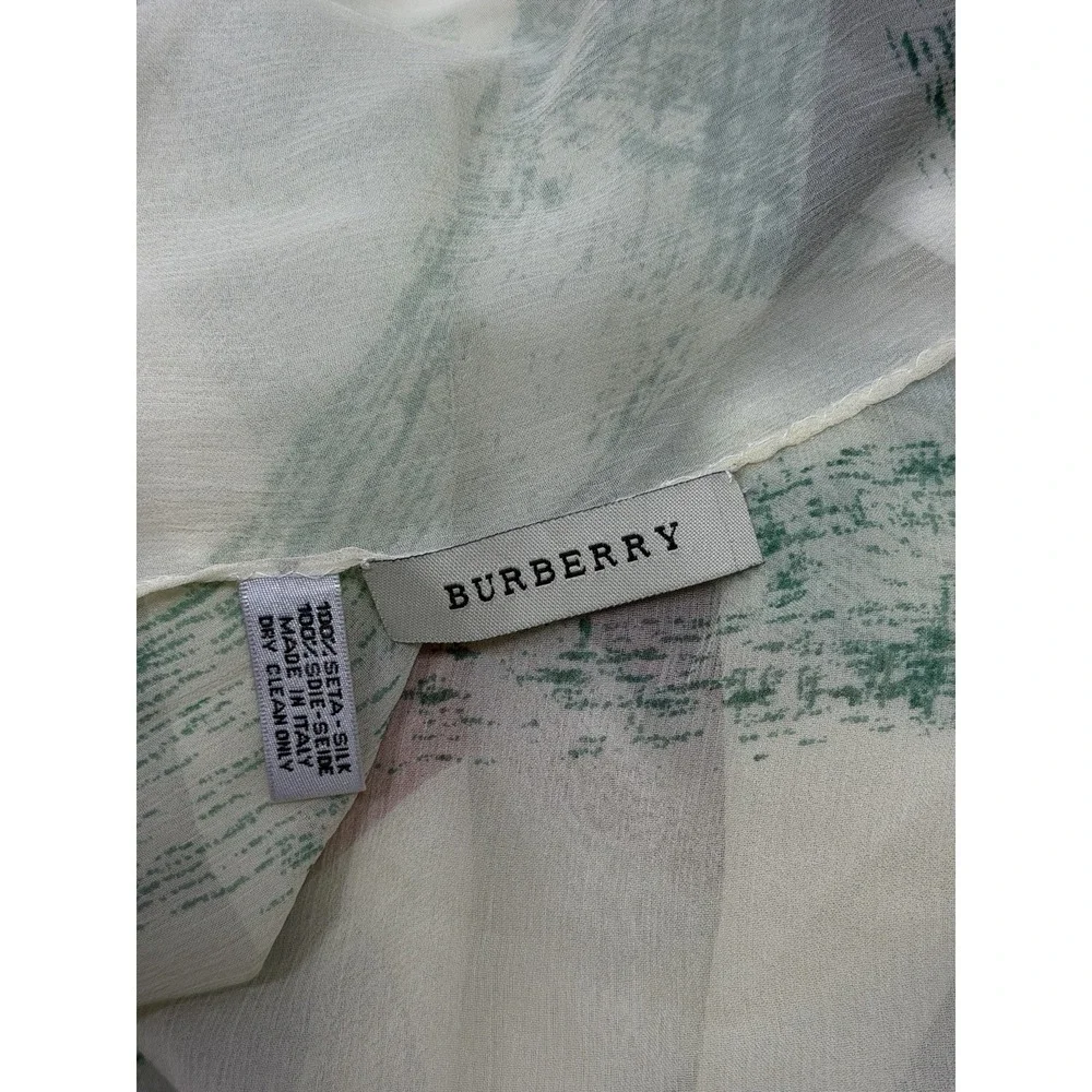 Burberry pic there