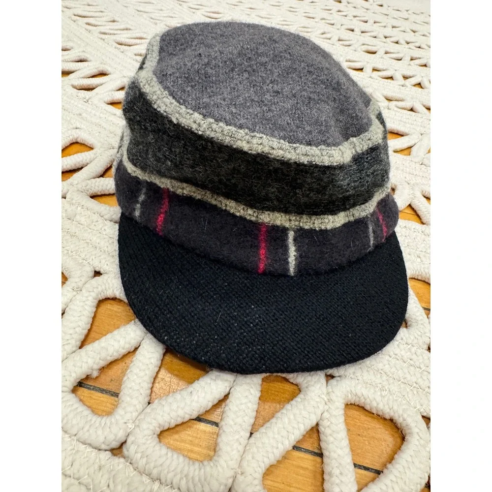 XOB Hat made from recycled sweaters Sz One‎ Size