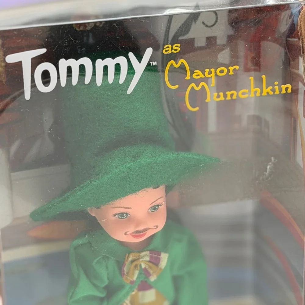 Mattel 1999 Wizard of Oz Tommy as Mayor Munchkin Doll 25817 New In Box