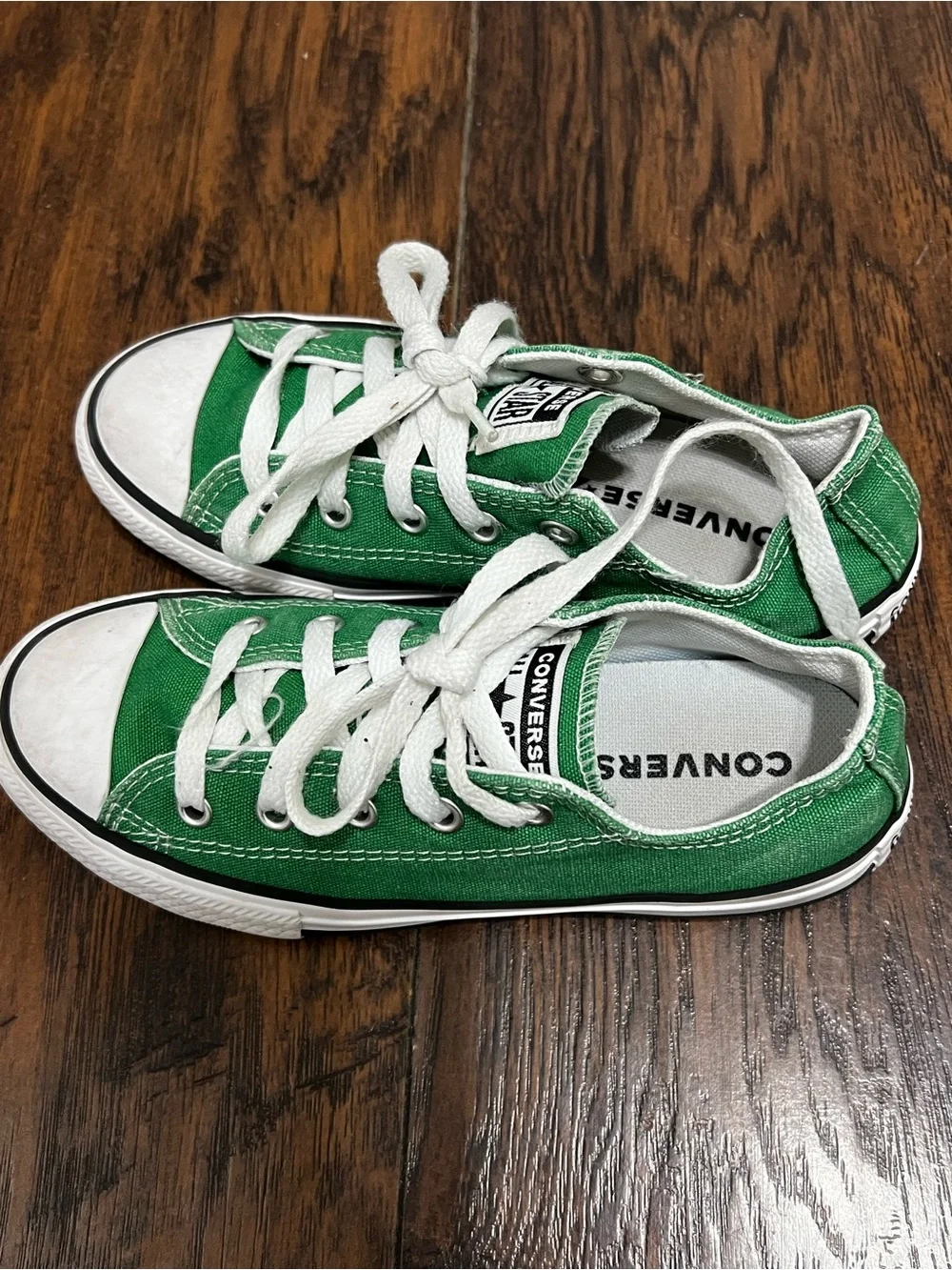 Converse low top