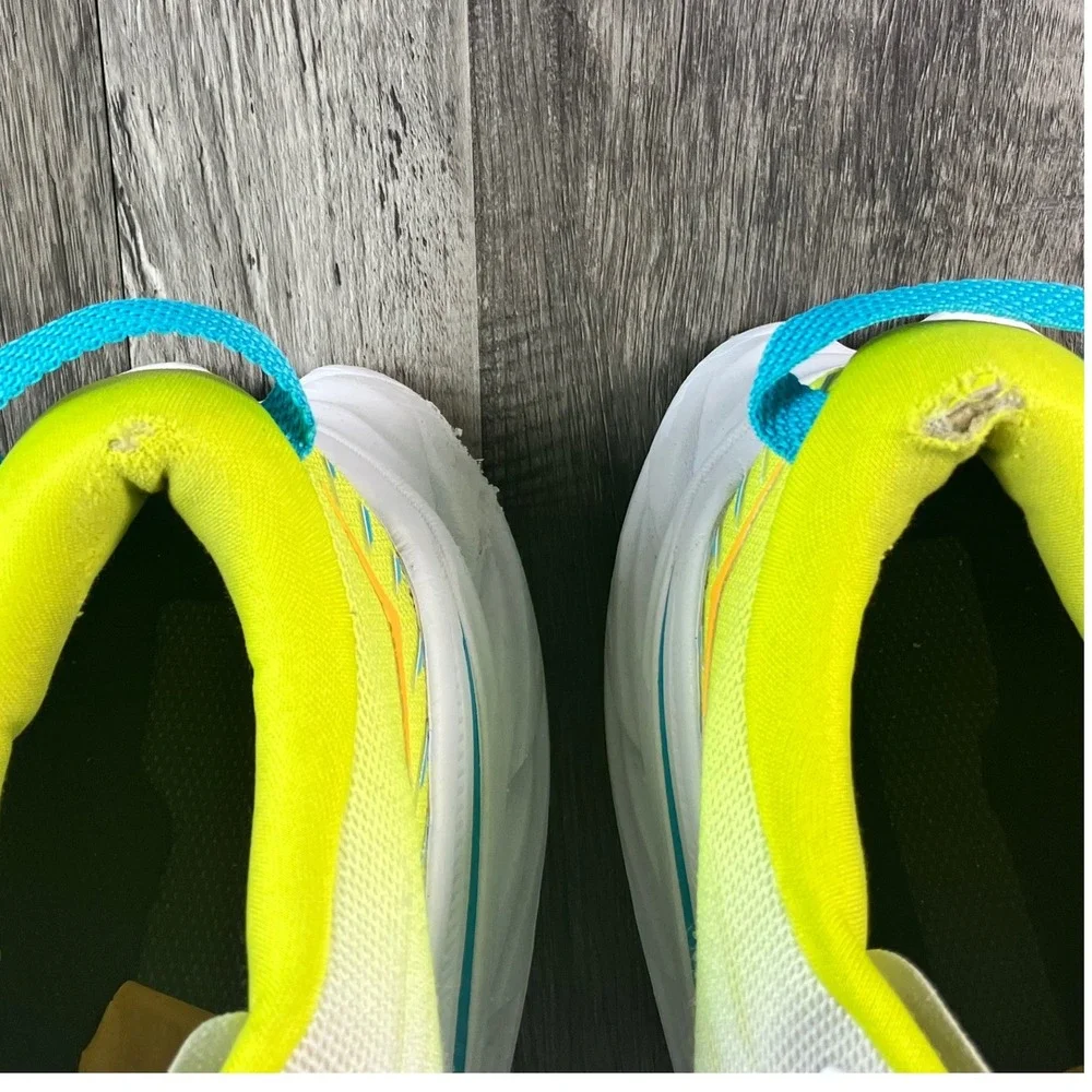 Hoka One One hoka bondi